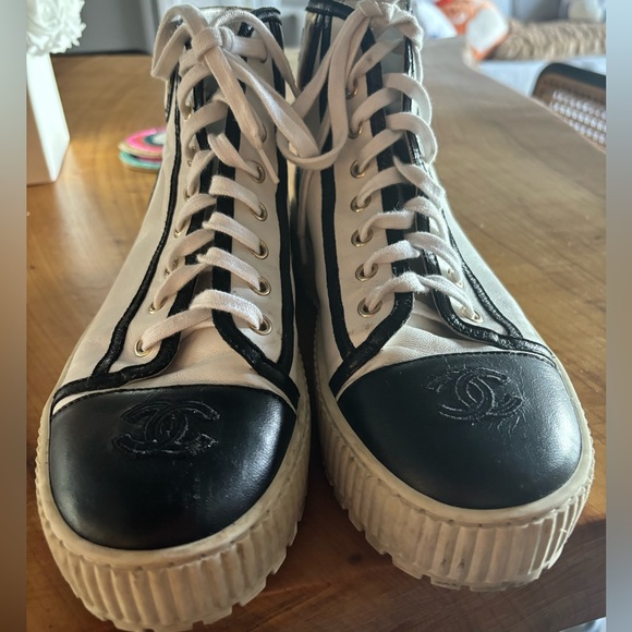 CHANEL HIGH TOP SNEAKERS - Picture 1 of 7